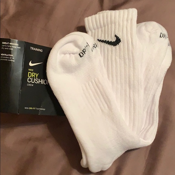 mens nike dri fit socks